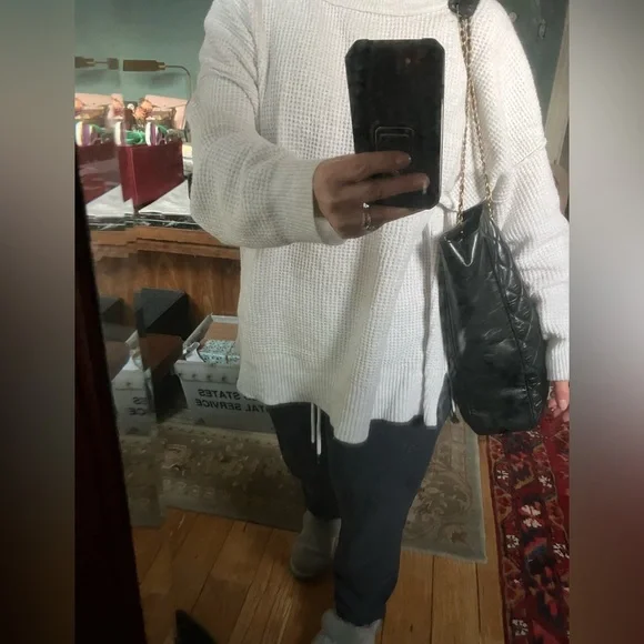 Pending Sale Vintage Authentic CHANEL Black Lambskin Quilted Tote 24k plated - Picture 4 of 17